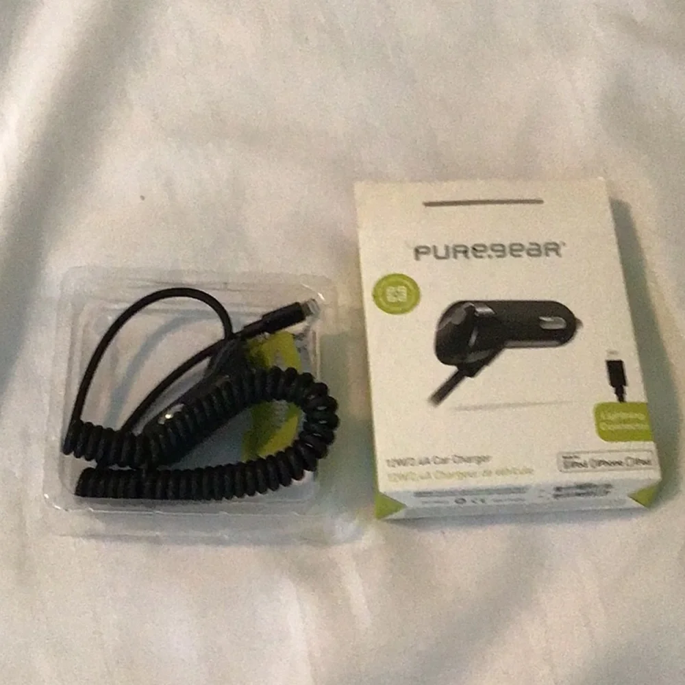 Pure gear car charger preowned never used great condition